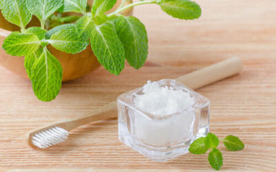 Dentifricio in polvere fatto in casa: la ricetta classica e una ... Polvere in casa