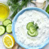 Una ricetta per l’estate che più fresca non si può: tzatziki fatto in casa