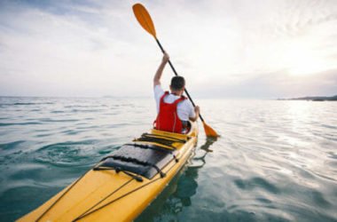 Kayak: lo sport della canoa è divertente e completo e lo possono fare tutti