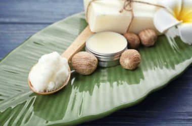 Tutte le virtù del burro di karitè, adatto alla bellezza della pelle e dei capelli, ma utile anche in cucina