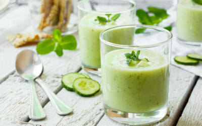 Un piatto anti-caldo per l’estate? Ecco la zuppa di cetrioli e avocado fredda
