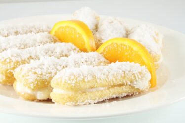 Dolci veloci veg con tantissimi ingredienti per chi ha poco tempo ma non rinuncia alla dolcezza fatta in casa