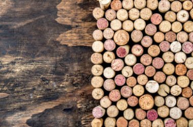 Non si butta via niente! Ecco 11 modi per riutilizzare i tappi di sughero facendo qualcosa di bello e unico