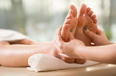 A cosa serve la riflessologia: quello che c’e da sapere su riflessologia plantare, del viso e della mano