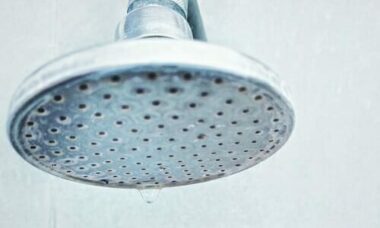 Acqua dura per il calcare: che danni provoca a cose e persone