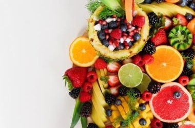 La tabella comparativa delle calorie della frutta: quello che c’è da sapere sulle calorie dei diversi tipi di frutta