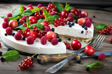 Tante ricette per festeggiare eventi speciali con dolci veloci ma sani e naturali
