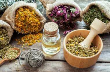 Scopriamo l’olio 31, un prodotto naturale ricavato dalla miscela di 31 erbe officinali