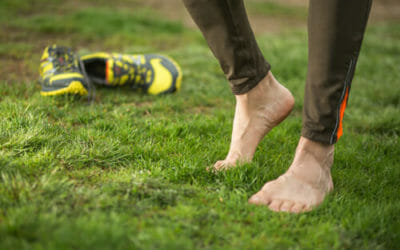 I benefici (e i rischi) del barefoot running, ovvero correre a piedi nudi
