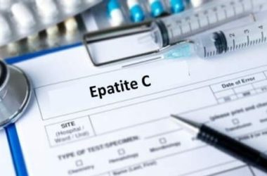 Tutto sull’epatite C: scopriamo il virus HCV che si trasmette con il sangue, è asintomatico e cronico