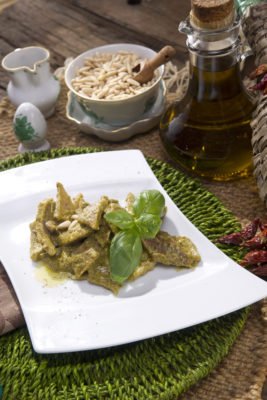 La ricetta dei testaroli, un piatto della tradizione contadina da riscoprire in molte varianti