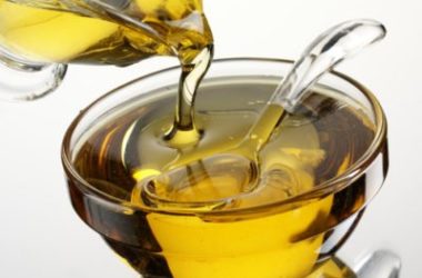 Dalla linfa dell’agave tequilana arriva lo sciroppo di agave, con elevato potere dolcificante e un minor indice glicemico rispetto allo zucchero