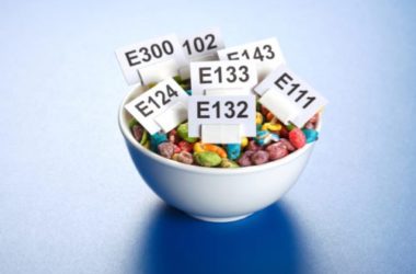 Additivi alimentari, si o no? Dipende da quali e dalla quantità: ecco come orientarsi
