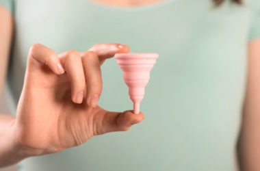 Tutto sulle coppette mestruali, come funzionano, come scegliere il modello e la misura più adatta e perché sono ecologiche