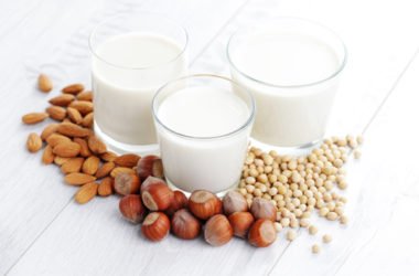 Latte vegetale: che cos’è e come scegliere il tipo di bevanda vegetale migliore per te