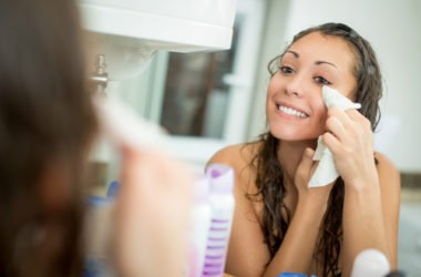 Ecco come scegliere lo struccante migliore per il nostro viso