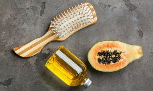 Alleato della pelle, l’olio di papaya è un antirughe naturale e lenisce dopo la depilazione