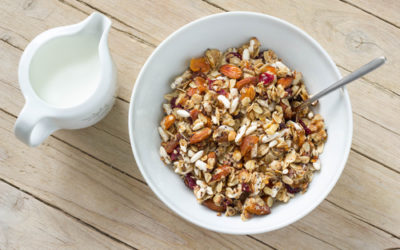 2 ricette per farsi il muesli in casa: quella tradizionale e quella del muesli croccante