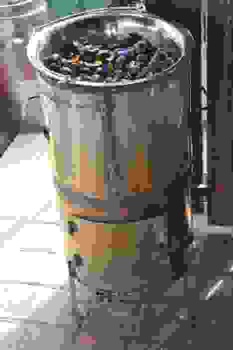 Stufa rocket a fiamma rovesciata