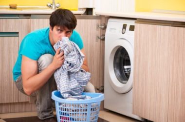 Come eliminare il cattivo odore in lavatrice in modo efficace