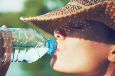 E’ proprio vero che bere acqua fa bene alla salute? Anche qui non bisogna esagerare!