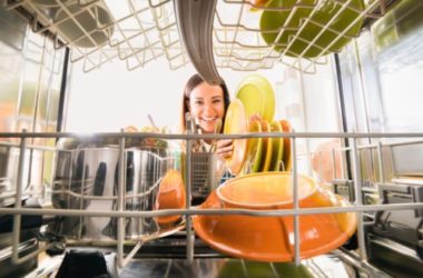 I migliori consigli per prevenire ed eliminare il cattivo odore in lavastoviglie