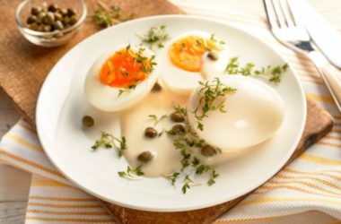 Salsa tonnata: la ricetta classica e le sue varianti per gustarla in ogni versione