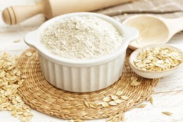 Tutto sulla farina di avena, una farina alternativa poco diffusa da noi