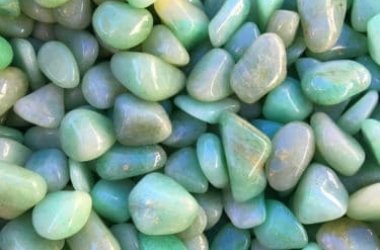 Opale, la pietra delle leggende, oggi gemma preziosa per la meditazione