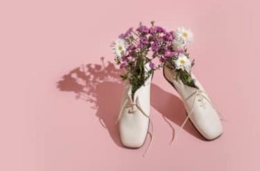 Come combattere il cattivo odore dei piedi: rimedi naturali e consigli utili