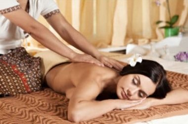 Massaggio thai, un pilastro della medicina tradizionale thailandese: sei sicuro di conoscerlo?
