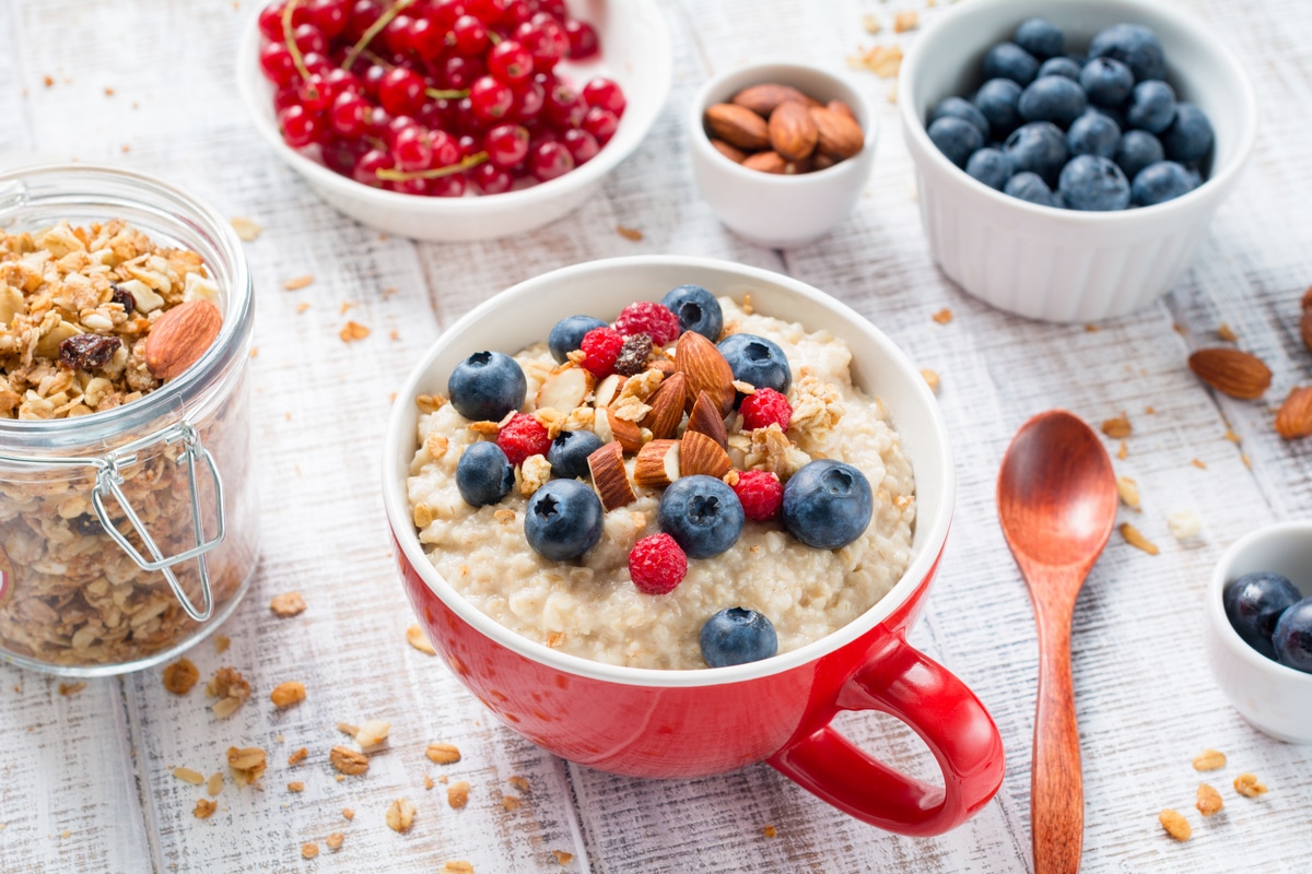 Porridge Come Preparare La Zuppa Dolce A Base Di Fiocchi D Avena