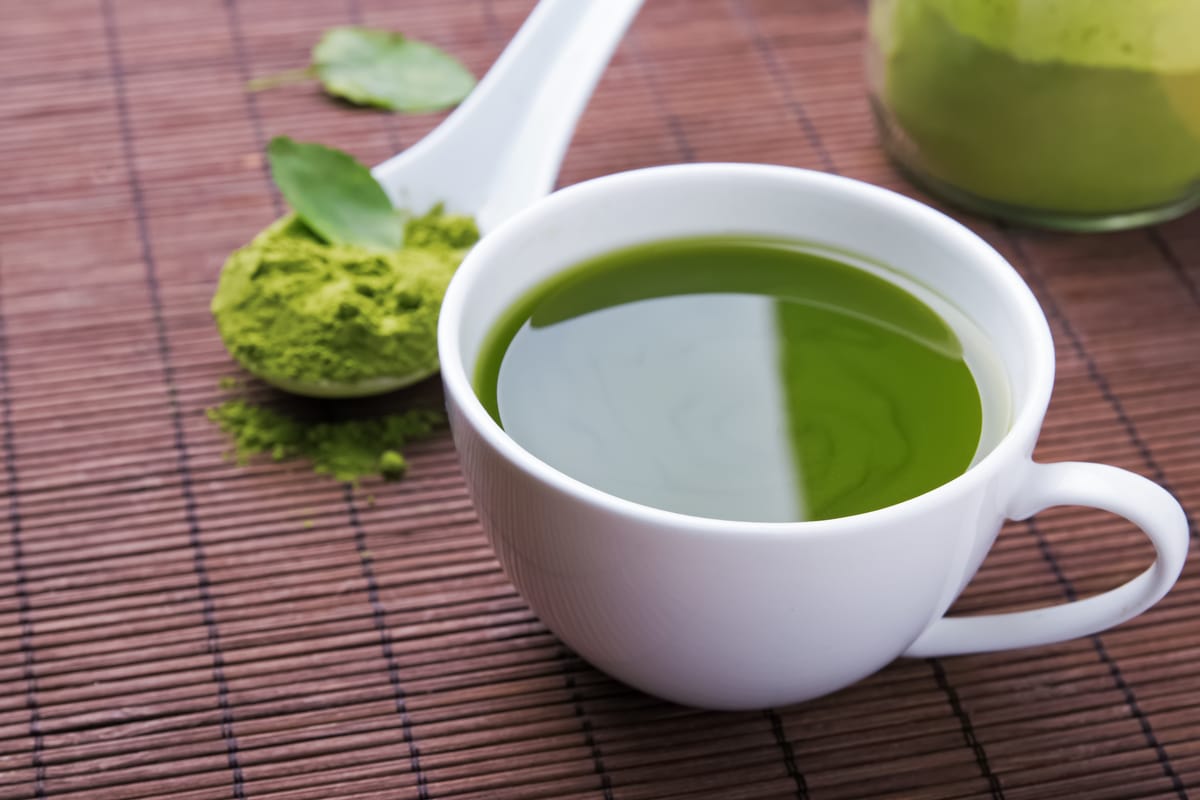 Tè verde, benefici e proprietà non sempre conosciute di questa bevanda