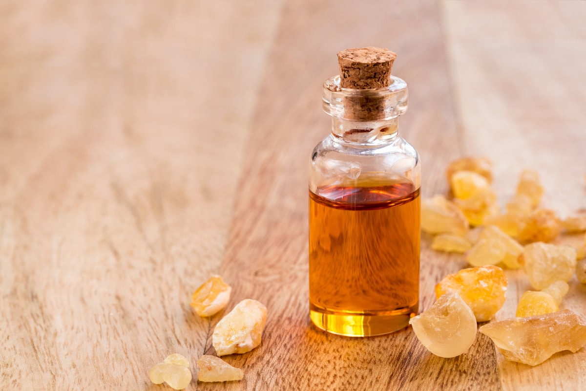 Olio essenziale di incenso, usi e proprietà di un olio intenso e aromatico