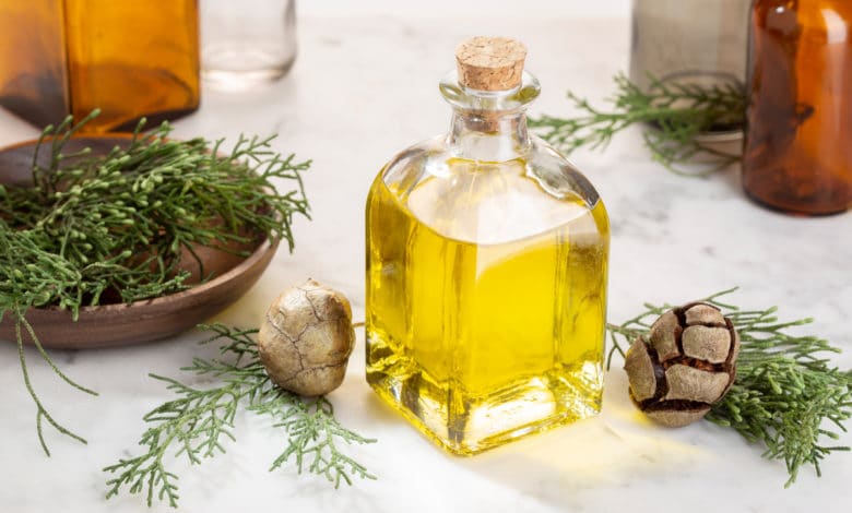 olio essenziale di cipresso