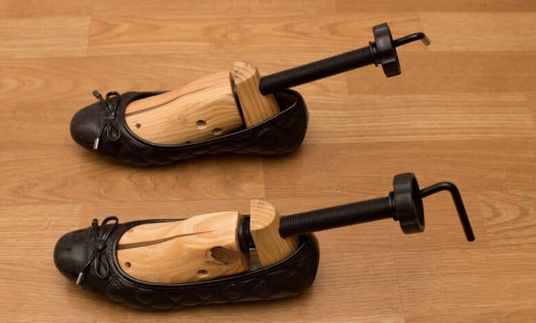 come allargare le scarpe