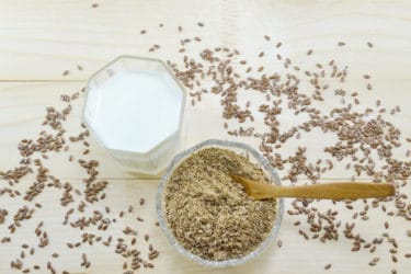 Latte di semi di lino: alla scoperta delle sue innumerevoli proprietà benefiche