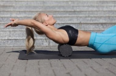 Tutto sul foam roller, l’accessorio utile prima, dopo e durante l’allenamento
