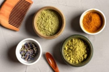 Come tingere i capelli con colori naturali