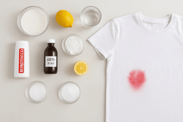 Macchie di frutta: come eliminarle dai tessuti in modo naturale