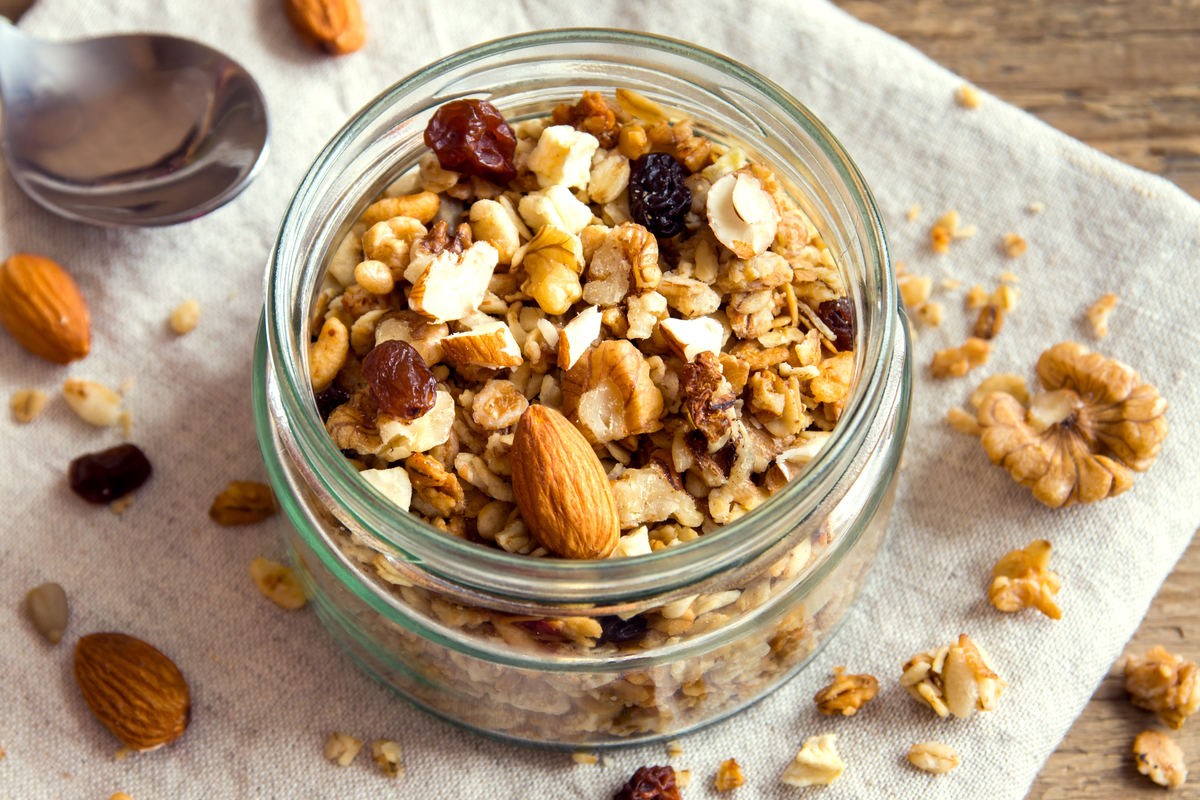 Granola fatta in casa: ricetta, ingredienti e consigli utili