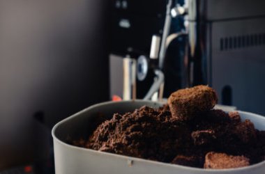 Fondi di caffè: scopriamo perché è uno scarto che vale oro