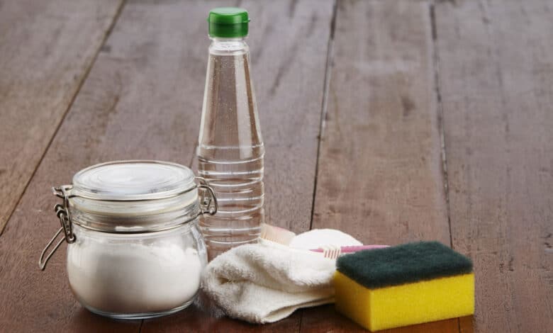 aceto bianco per pulizie e bucato