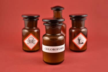 Cloroformio: caratteristiche, utilizzi, SDS e controindicazioni