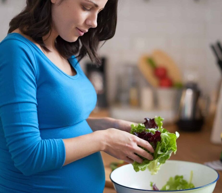 Le regole di sicurezza sul cibo per future mamme