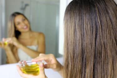Ecco perché l’olio di argan per i capelli è una vera panacea per le nostre chiome