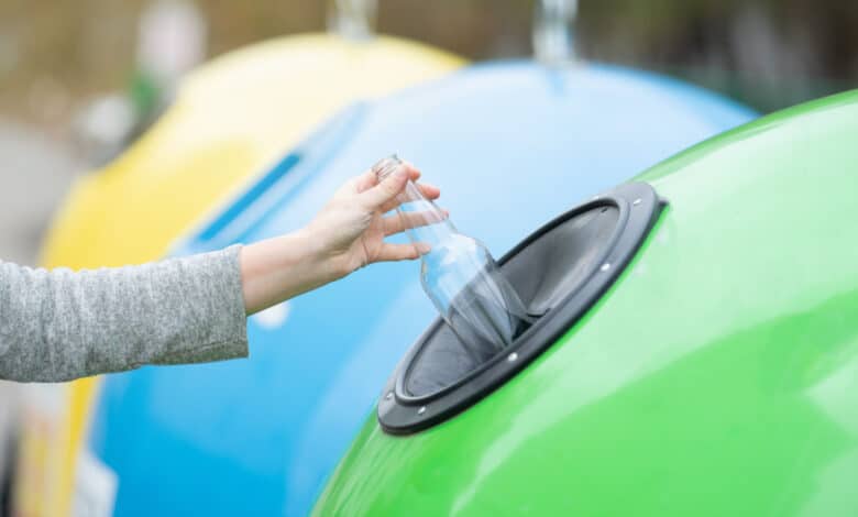 Come fare la raccolta differenziata del vetro