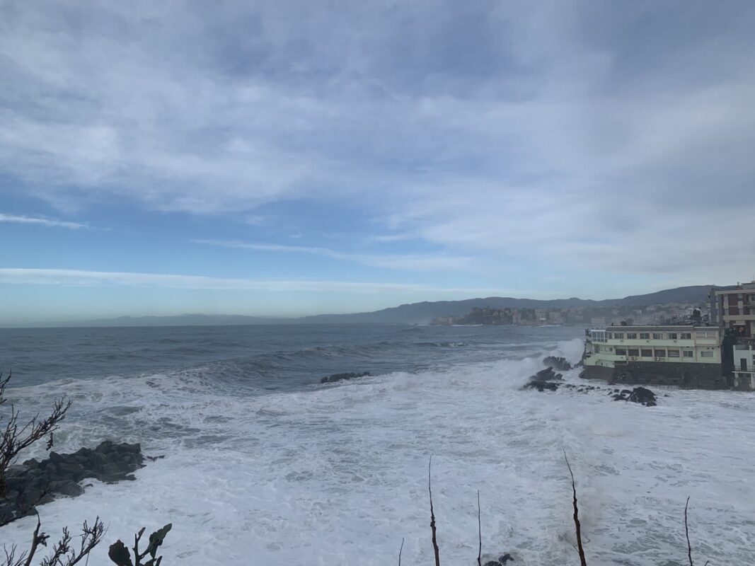 Perché si creano le onde e le mareggiate