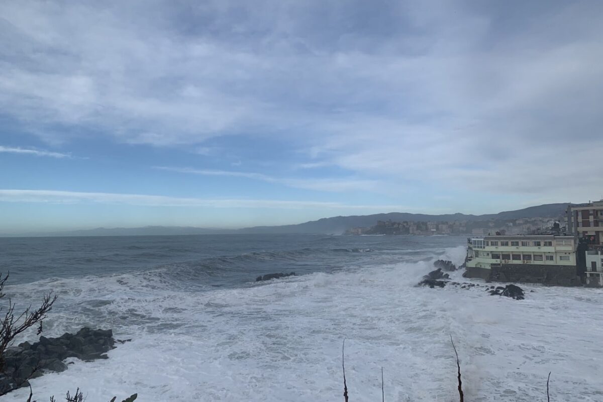 Perché si creano le onde e le mareggiate