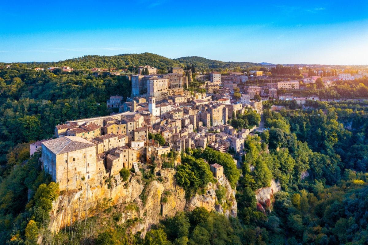 Tufo cos'è, proprietà, estrazione e principali impieghi